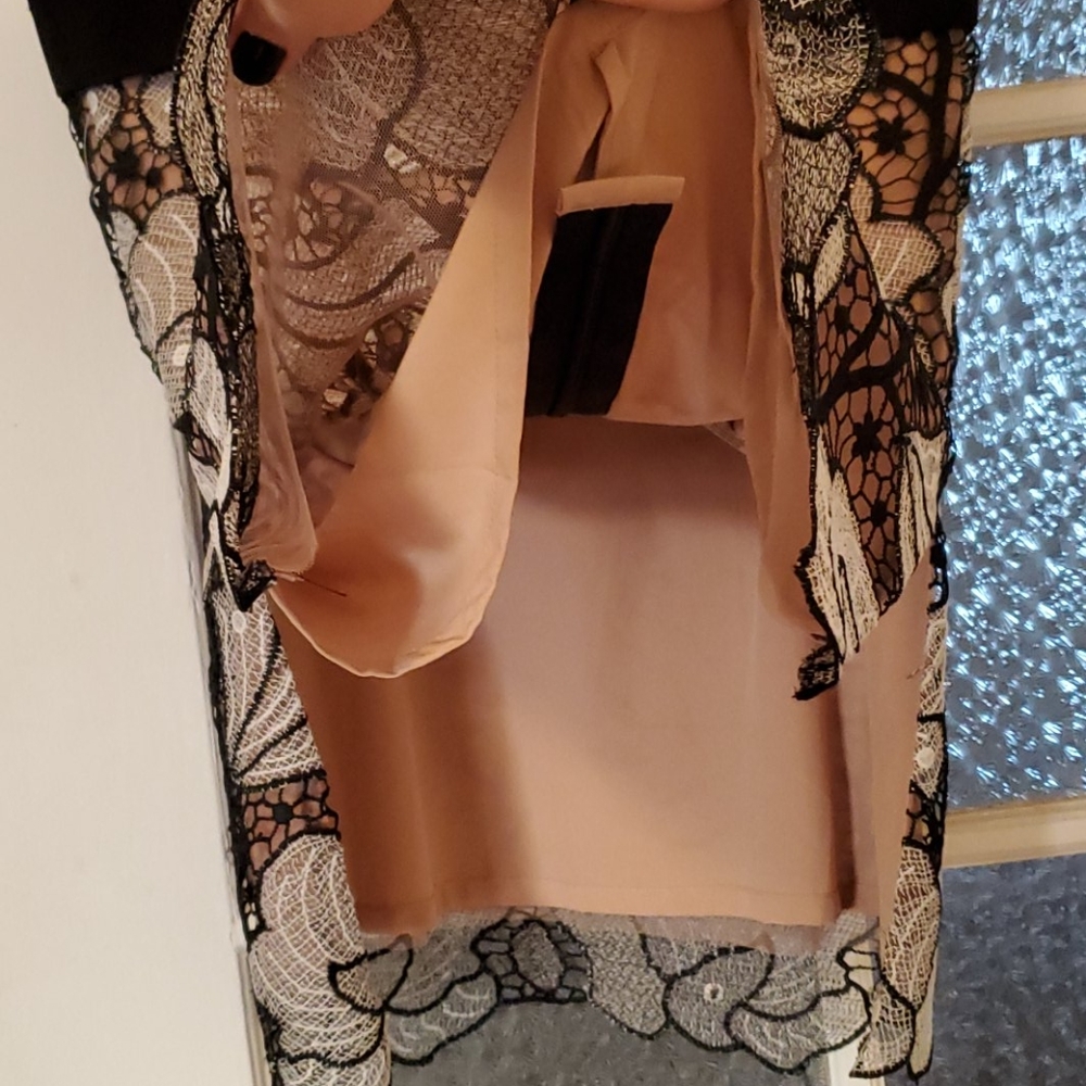 Host Pick BCBG Lace Strapless Knit White Black Nude NWT - Picture 10 of 13